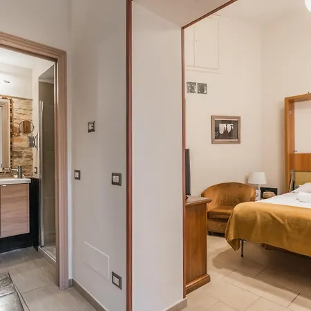 The Rent - Two-bedroom Near Fori Imperiali * Rome