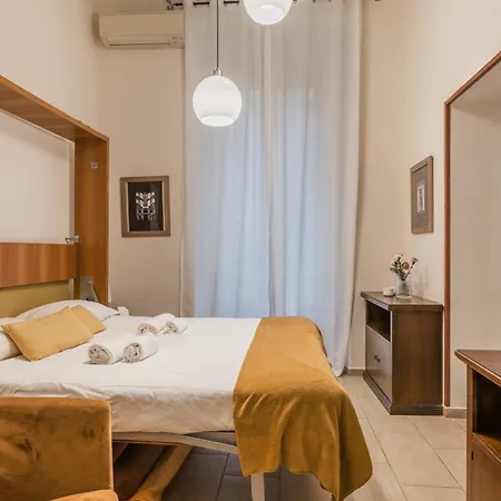 The Rent - Two-bedroom Near Fori Imperiali Appartement Rome