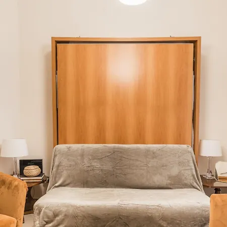 The Rent - Two-bedroom Near Fori Imperiali