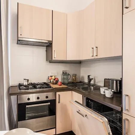 The Rent - Two-bedroom Near Fori Imperiali