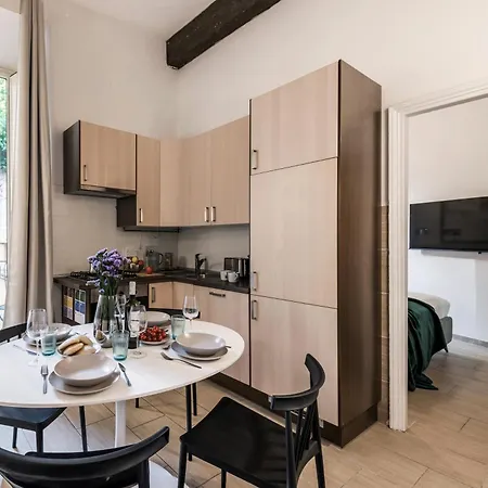 The Rent - Two-bedroom Near Fori Imperiali