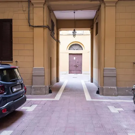 The Rent - Two-bedroom Near Fori Imperiali Rom
