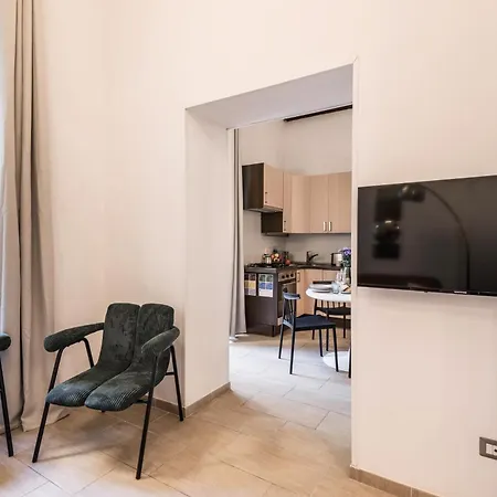 The Rent - Two-bedroom Near Fori Imperiali