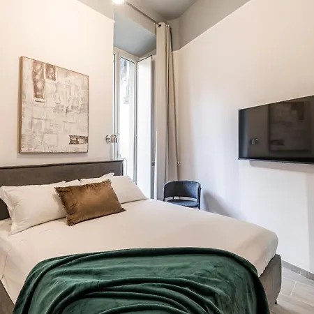 The Rent - Two-bedroom Near Fori Imperiali Apartment