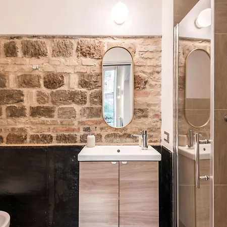 Apartment The Rent - Two-bedroom Near Fori Imperiali Rom