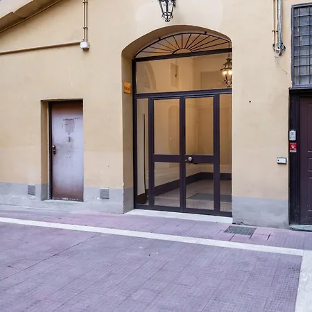The Rent - Two-bedroom Near Fori Imperiali Rom