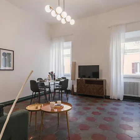 The Rent - Two-bedroom Near Fori Imperiali Apartment Rom