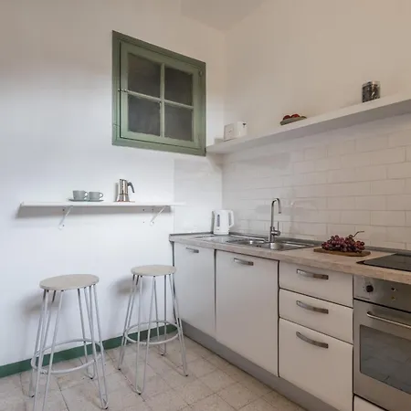 The Rent - Two-bedroom Near Fori Imperiali Rom