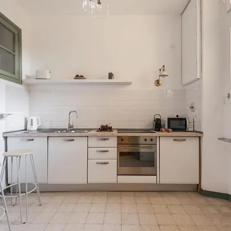 The Rent - Two-bedroom Near Fori Imperiali Rom