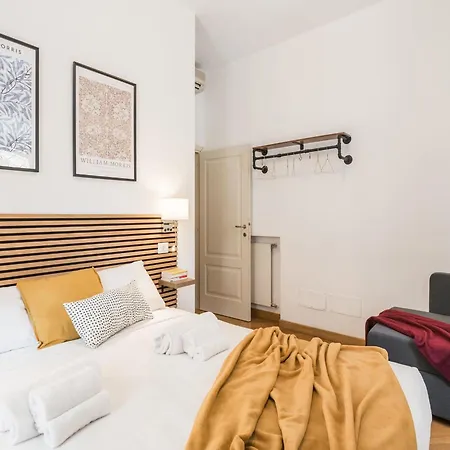 The Rent - Two-bedroom Near Fori Imperiali Apartment *