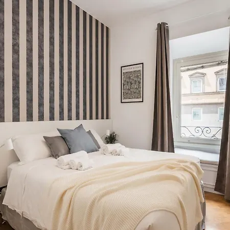 Apartment The Rent - Two-bedroom Near Fori Imperiali Rom