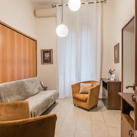 The Rent - Two-bedroom Near Fori Imperiali